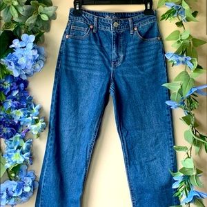 High Waisted Straight leg Jeans